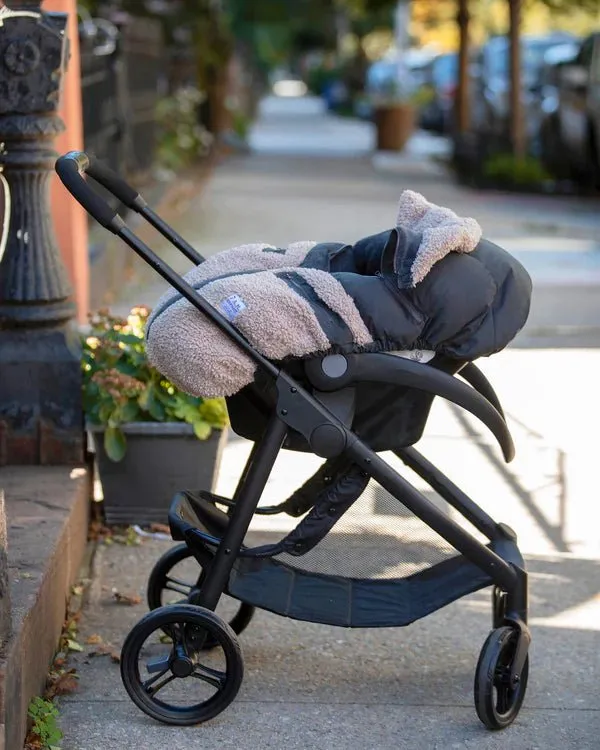 7AM - Car Seat Cocoon - Teddy