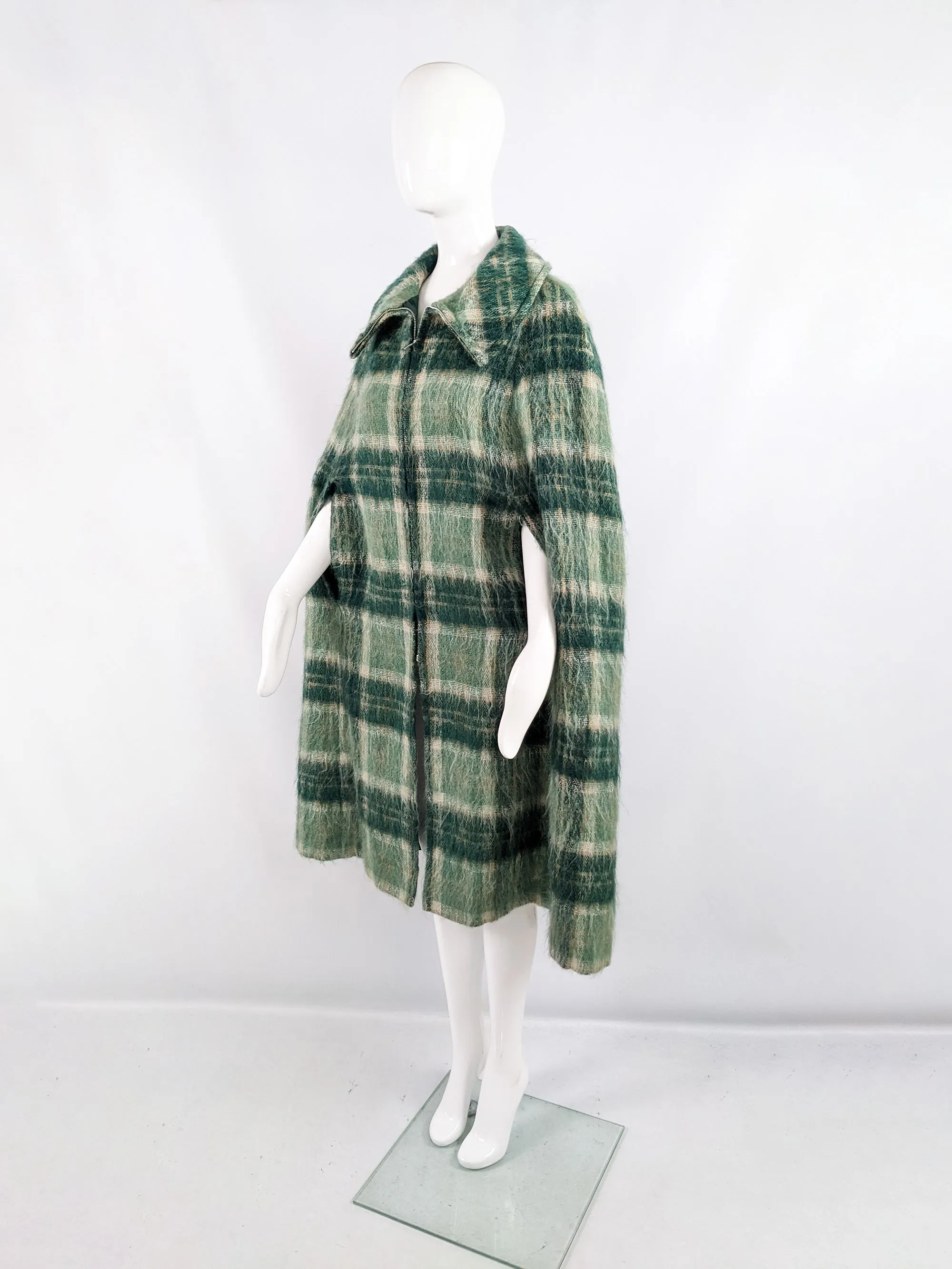 Strathtay Vintage Green Mohair & Wool Tartan Cloak, 1960s